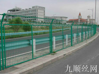 公路护栏网1.jpg